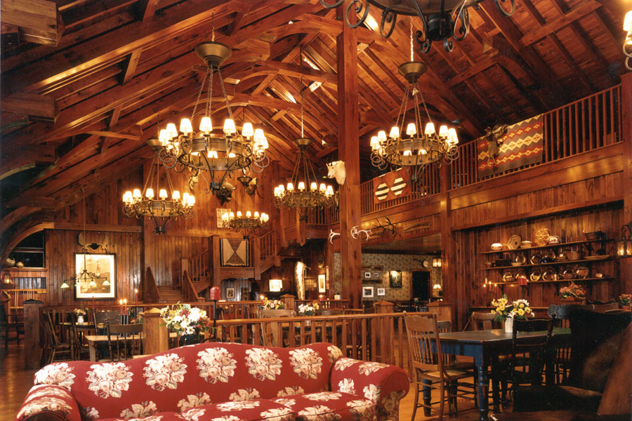 SaddleRidge Restaurant Ceiling